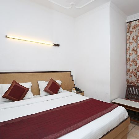Oyo 3472 Hotel Rama Inn Нью-Дели Экстерьер фото