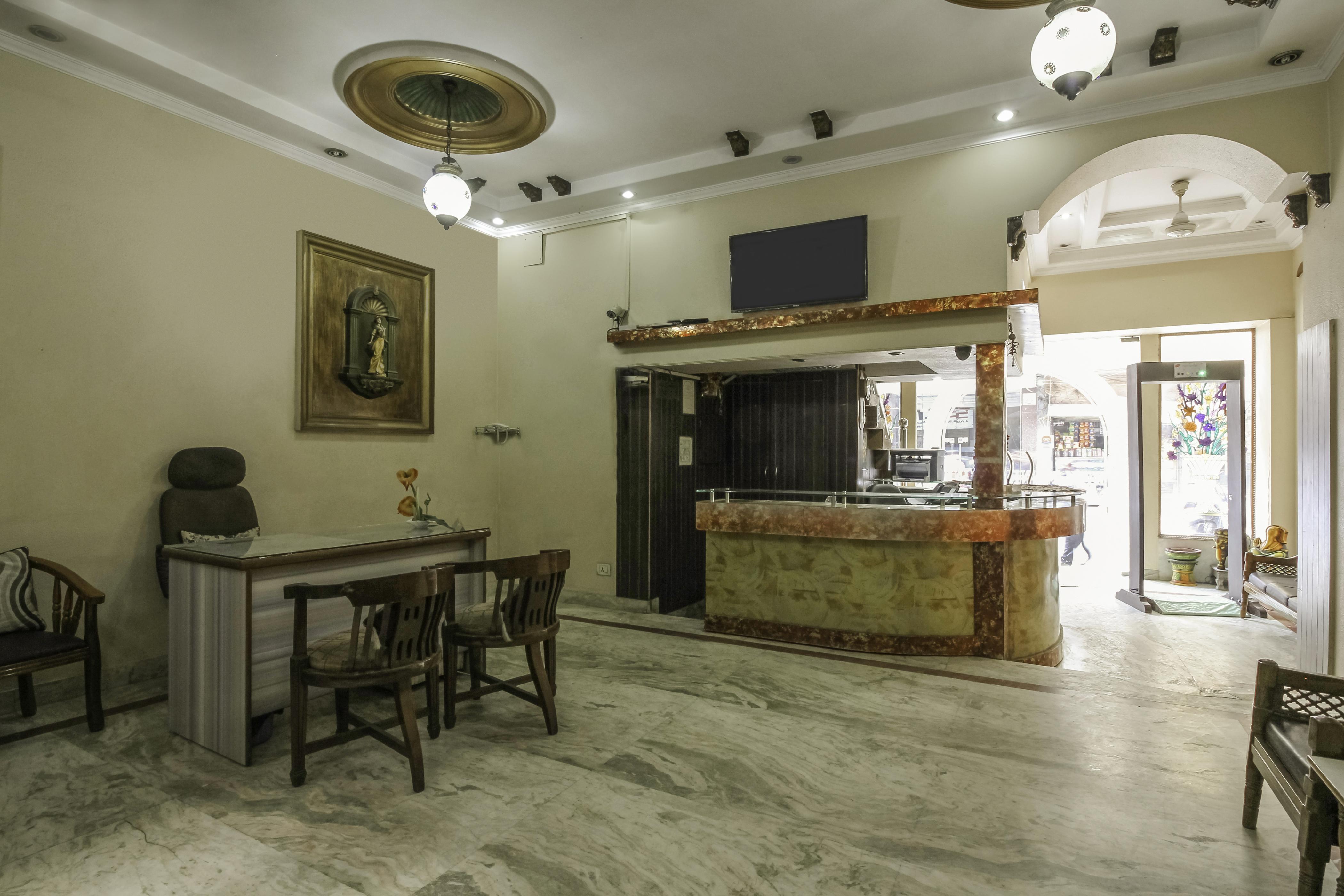 Oyo 3472 Hotel Rama Inn Нью-Дели Экстерьер фото
