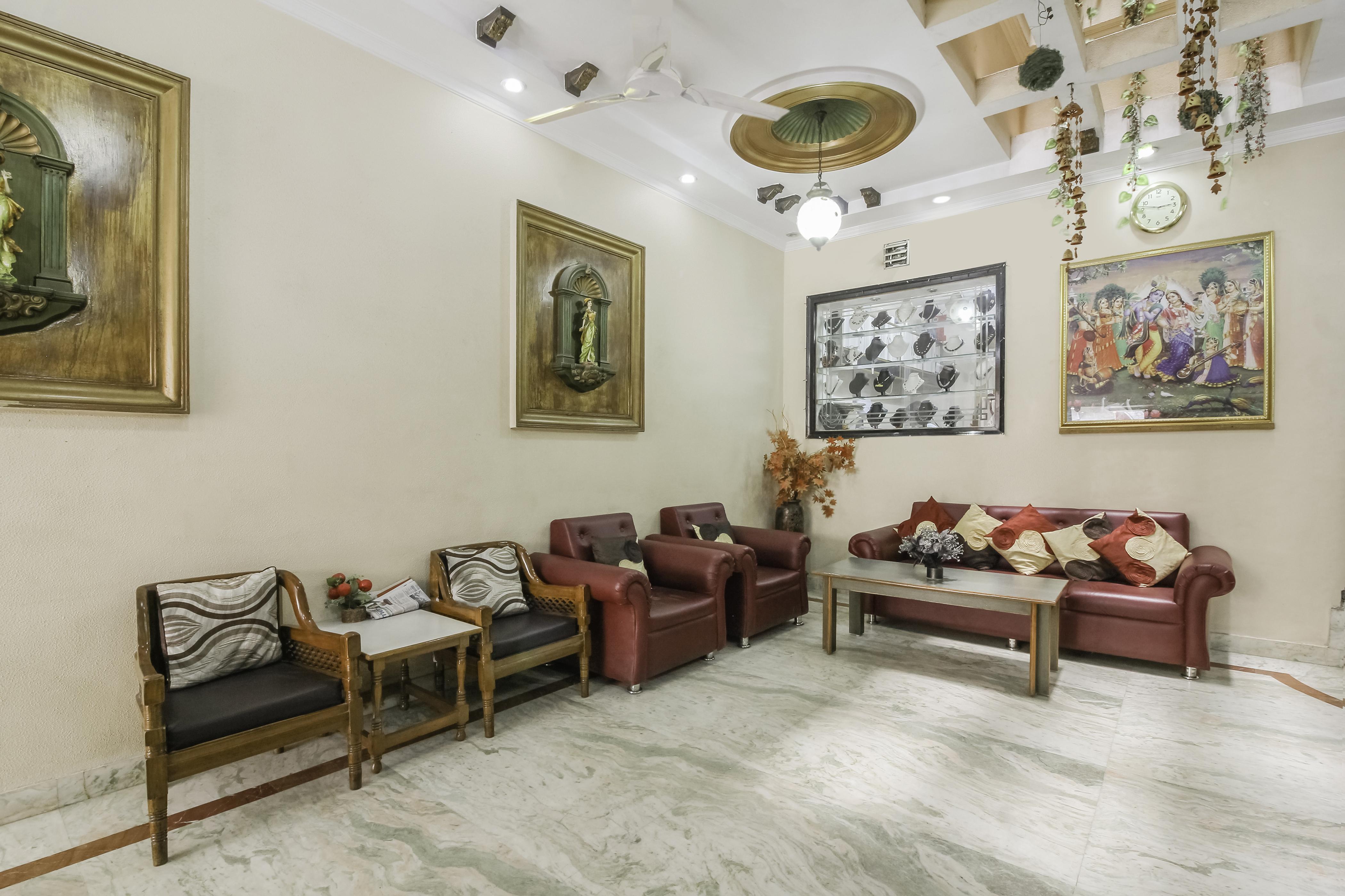 Oyo 3472 Hotel Rama Inn Нью-Дели Экстерьер фото
